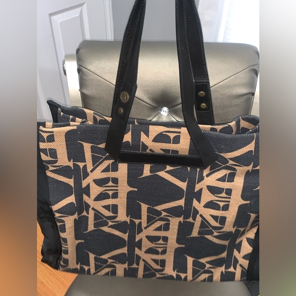 Lanvin Tote - Picture 1 of 3